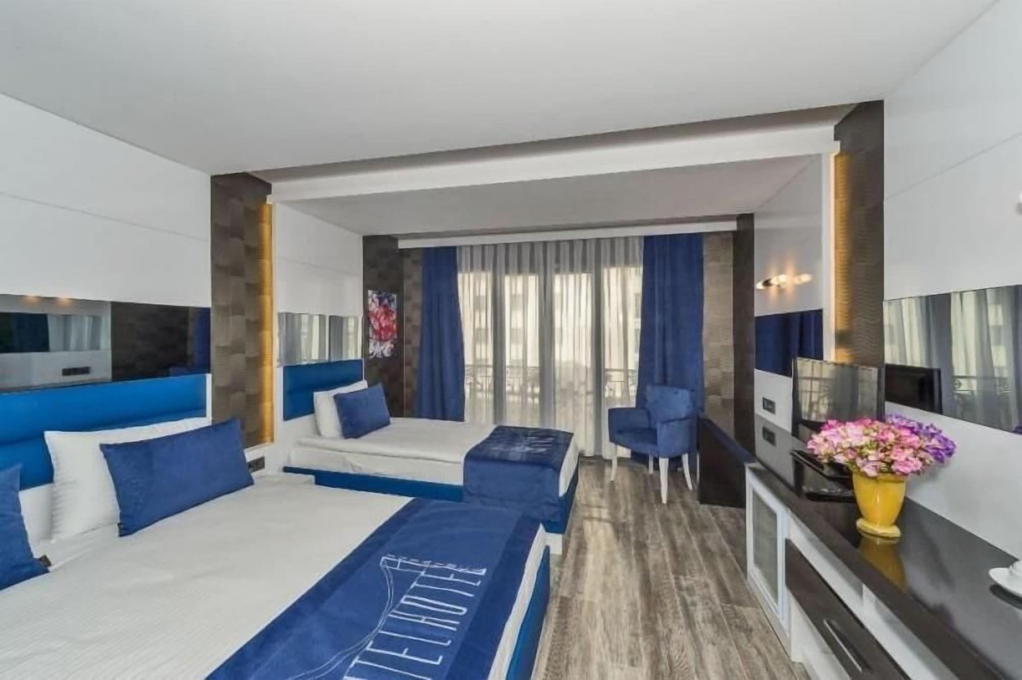 Inntel Hotel Istanbul Exterior photo